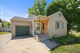 424 W Milwaukee St, Jefferson, WI 53549 - Photo 2