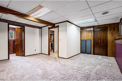 825  Valley Ct, Onalaska, WI 54650 - Photo 24