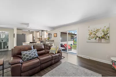5358  Mulberry Dr, Greendale, WI 53129 - Photo 12