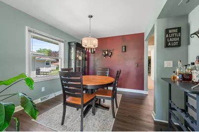 5358  Mulberry Dr, Greendale, WI 53129 - Photo 6