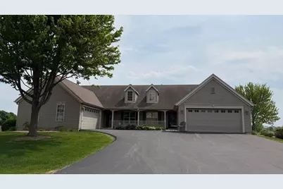 1472  Groves Ln #2, Racine, WI 53182 - Photo 1