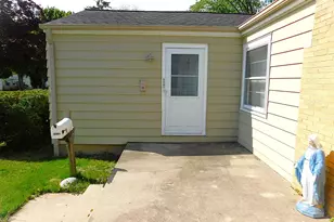 5341 N 49th St, Milwaukee, WI 53218 - Photo 2