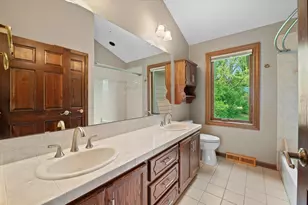 4385 S Sommerset Dr, New Berlin, WI 53151 - Photo 38
