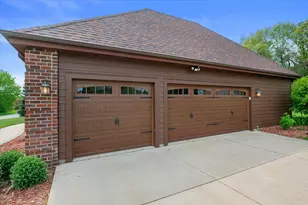 4385 S Sommerset Dr, New Berlin, WI 53151 - Photo 44