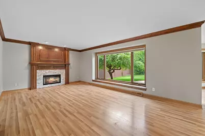 4385 S Sommerset Dr, New Berlin, WI 53151 - Photo 16