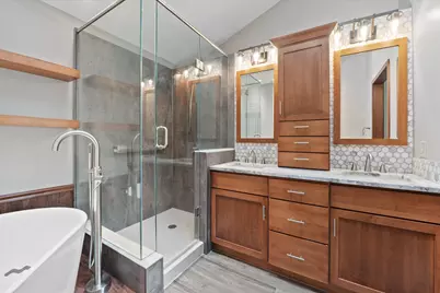 4385 S Sommerset Dr, New Berlin, WI 53151 - Photo 34
