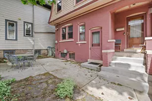 1701 E Lafayette Pl, Milwaukee, WI 53202 - Photo 22
