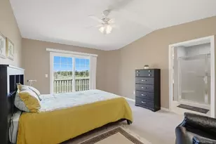 N16W26512 Golf View Ln, Pewaukee, WI 53072 - Photo 14