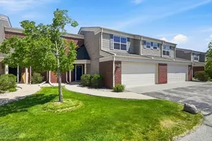 N16W26512 Golf View Ln, Pewaukee, WI 53072 - Photo 32