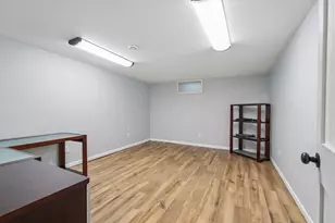 N50W17803 Greenview Ave, Menomonee Falls, WI 53051 - Photo 30