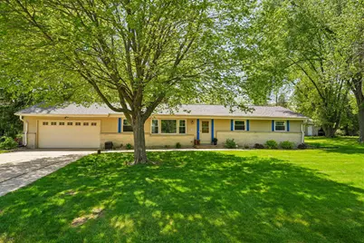 N50W17803  Greenview Ave, Menomonee Falls, WI 53051 - Photo 2