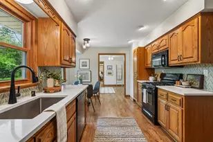 N50W17803 Greenview Ave, Menomonee Falls, WI 53051 - Photo 16