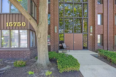 N84W15750  Ridge Rd #105, Menomonee Falls, WI 53051 - Photo 20