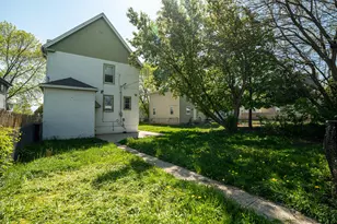 2043 N 28th St, Milwaukee, WI 53208 - Photo 40