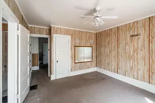 2043 N 28th St, Milwaukee, WI 53208 - Photo 24
