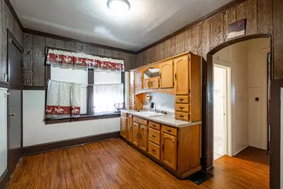 2043 N 28th St, Milwaukee, WI 53208 - Photo 10