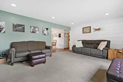 14101 W Maple Ridge Rd, New Berlin, WI 53151 - Photo 14