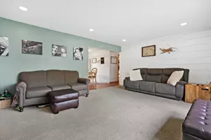 14101 W Maple Ridge Rd, New Berlin, WI 53151 - Photo 14