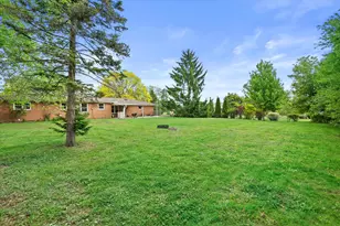 14101 W Maple Ridge Rd, New Berlin, WI 53151 - Photo 26