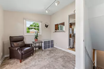 2905 S 95th St, West Allis, WI 53227 - Photo 16