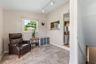 2905 S 95th St, West Allis, WI 53227 - Photo 16