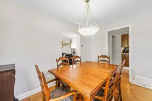 2905 S 95th St, West Allis, WI 53227 - Photo 8