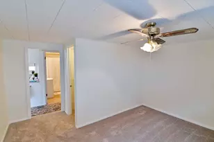 2807 Washington Rd, Kenosha, WI 53140 - Photo 16