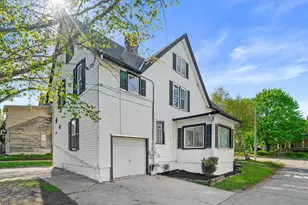 132 E Washington St, West Bend, WI 53095 - Photo 38