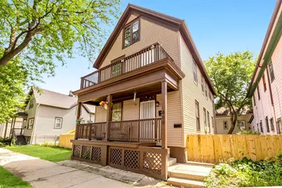 605 E Wright St #Upper, Milwaukee, WI 53212 - Photo 1