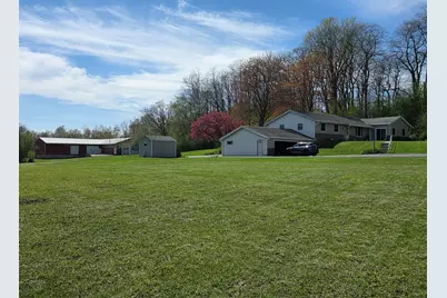 S53W24945  Glendale Rd, Waukesha, WI 53189 - Photo 2