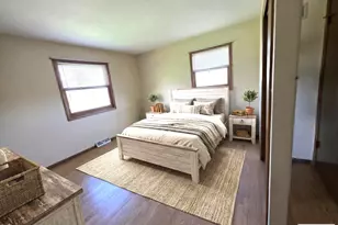 S53W24945 Glendale Rd, Waukesha, WI 53189 - Photo 14