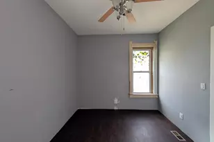 2329 N Vel R. Phillips Ave, Milwaukee, WI 53212 - Photo 32