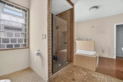 2329 N Vel R Phillips Ave #2331, Milwaukee, WI 53212 - Photo 32
