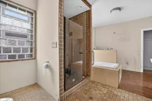 2329 N Vel R. Phillips Ave, Milwaukee, WI 53212 - Photo 32
