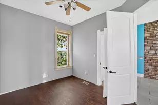 2329 N Vel R. Phillips Ave, Milwaukee, WI 53212 - Photo 40