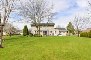 W166N10248 Calico Ln, Germantown, WI 53022 - Photo 40