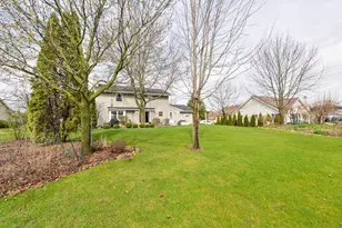 W166N10248 Calico Ln, Germantown, WI 53022 - Photo 38