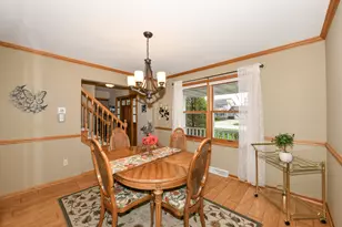 W166N10248 Calico Ln, Germantown, WI 53022 - Photo 18