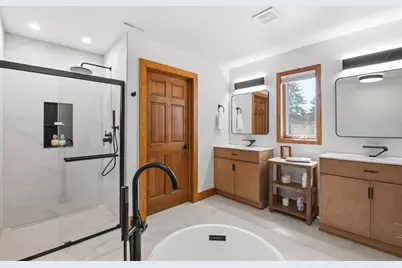 W307N2873  Fieldwood Dr, Delafield, WI 53072 - Photo 46