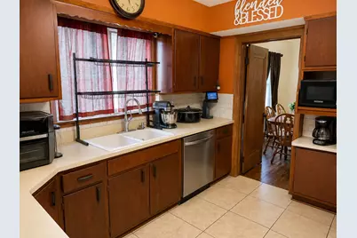 2431  Jerome Blvd, Racine, WI 53403 - Photo 10