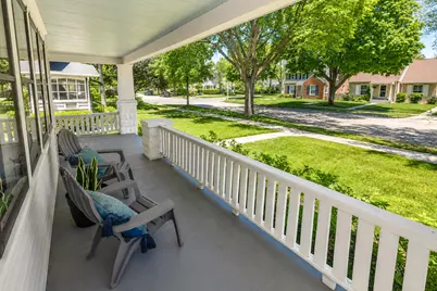 4867 N Berkeley Blvd, Whitefish Bay, WI 53217 - Photo 18