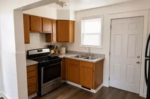 2337 Hansen Ave, Racine, WI 53405 - Photo 4