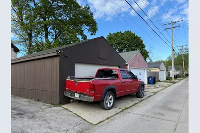 2337  Hansen Ave, Racine, WI 53405 - Photo 10