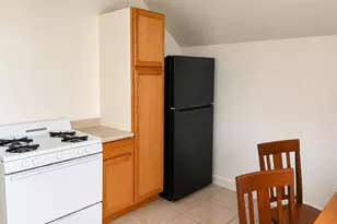 2337 Hansen Ave, Racine, WI 53405 - Photo 8