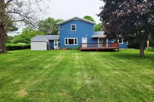 942 Mulberry St, Lake Mills, WI 53551 - Photo 4