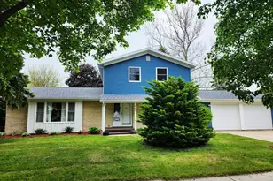 942 Mulberry St, Lake Mills, WI 53551 - Photo 1