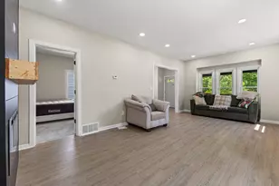2573 N 45th St, Milwaukee, WI 53210 - Photo 6