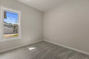 2573 N 45th St, Milwaukee, WI 53210 - Photo 10