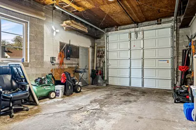 2303  13th St, La Crosse, WI 54601 - Photo 18
