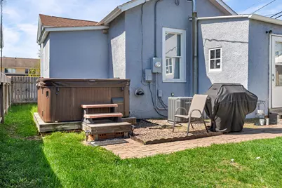 2303  13th St, La Crosse, WI 54601 - Photo 22